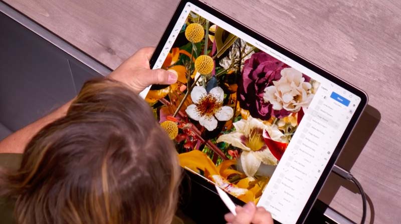 Demo aplikasi Photoshop bersama iPad dan Apple Pencil 2